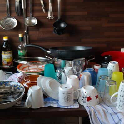 some dishes.